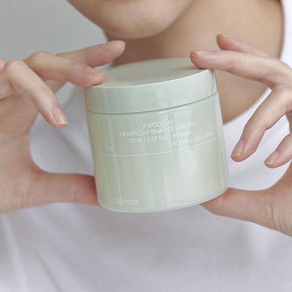 Celimax Jiwoogae Heartleaf BHA Peeling Pad – Pads exfoliants Heartleaf BHA 125ml / 60pcs