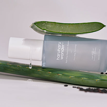 Haruharu Wonder Black Rice Hyaluronic Essence – Esencia hidratante Black Rice 50 ml